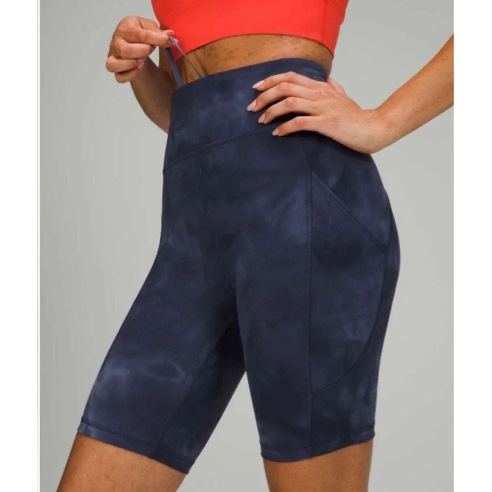 EUC‎ Lululemon Invigorate High-Rise Short 8